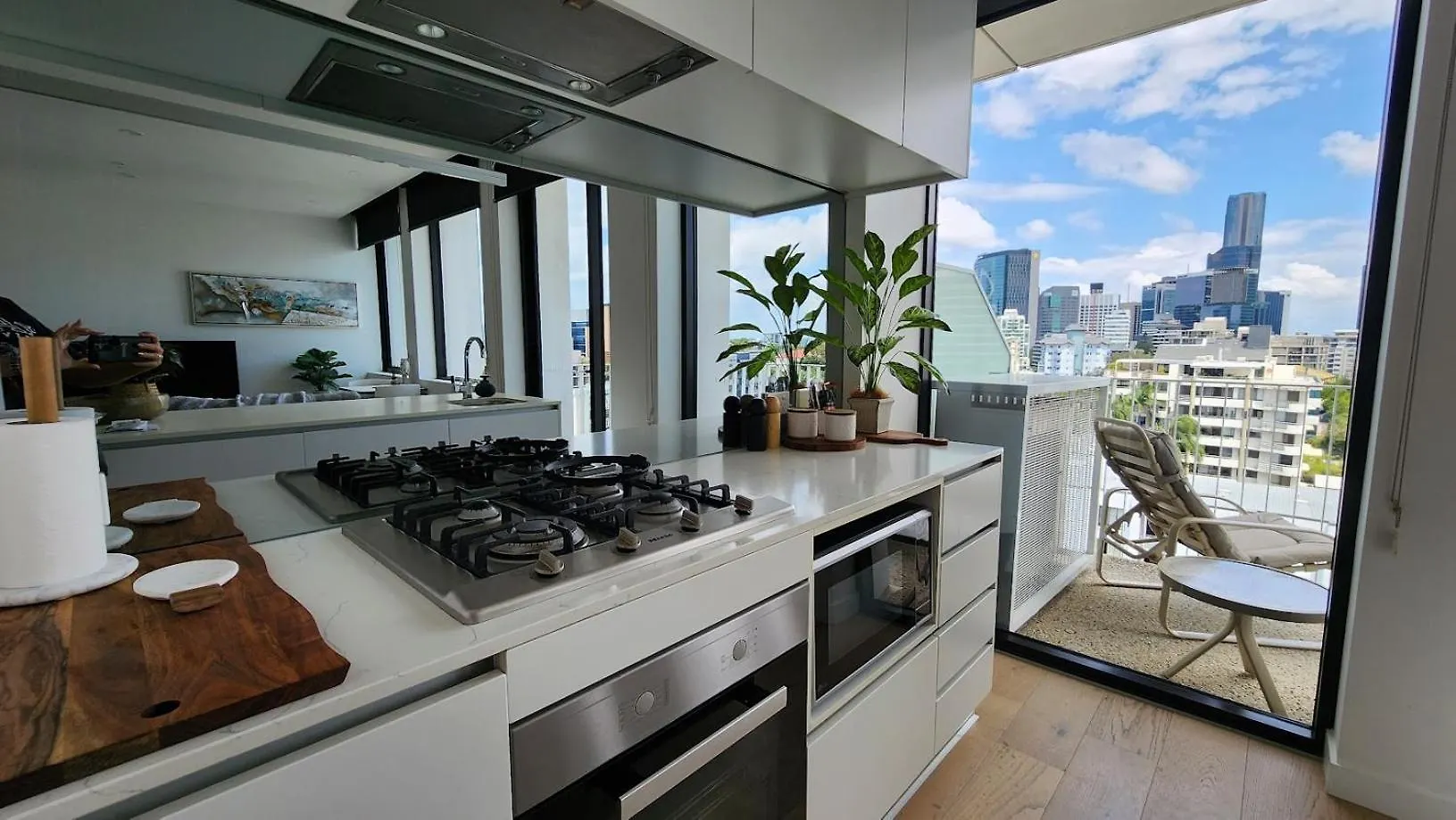 Lux City View Brisbane - Free Parking オーストラリア